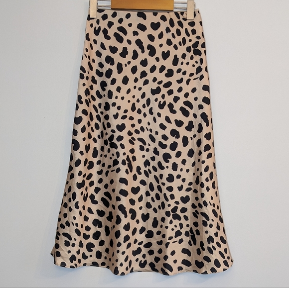 e.ssue Dresses & Skirts - Animal Print Satin Midi Skirt, Flowy, Size S, GUC